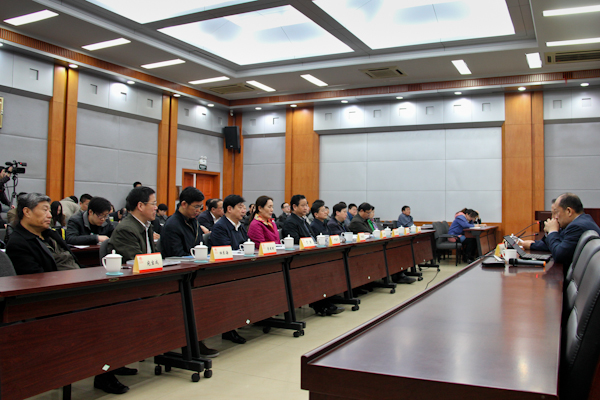 我会举办中国企业家专题讲座