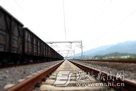 渝利铁路将双线铺通 恩施州有望迎来动车进入