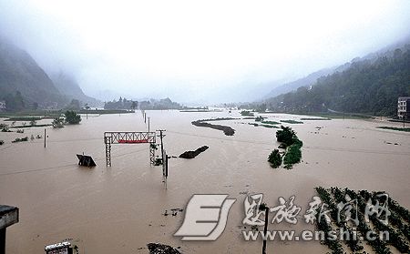 恩施州南四县遭受暴雨灾害