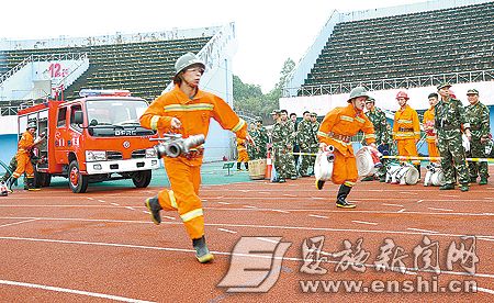 恩施州举行2013年多种形式消防队伍业务技能大比武